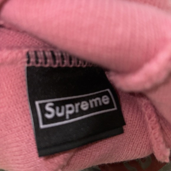 Pink Supreme Beanie New Era Box Red Box Logo FW24 Authentic Fast Free Shipping - Picture 3 of 4